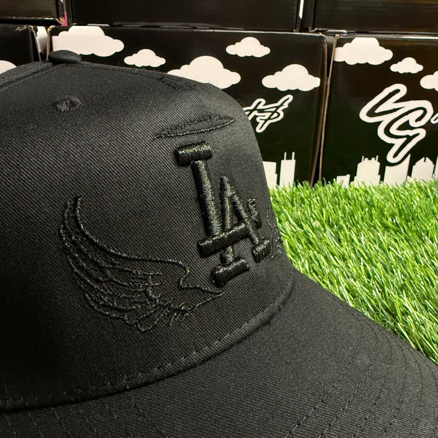 LA BLACKOUT