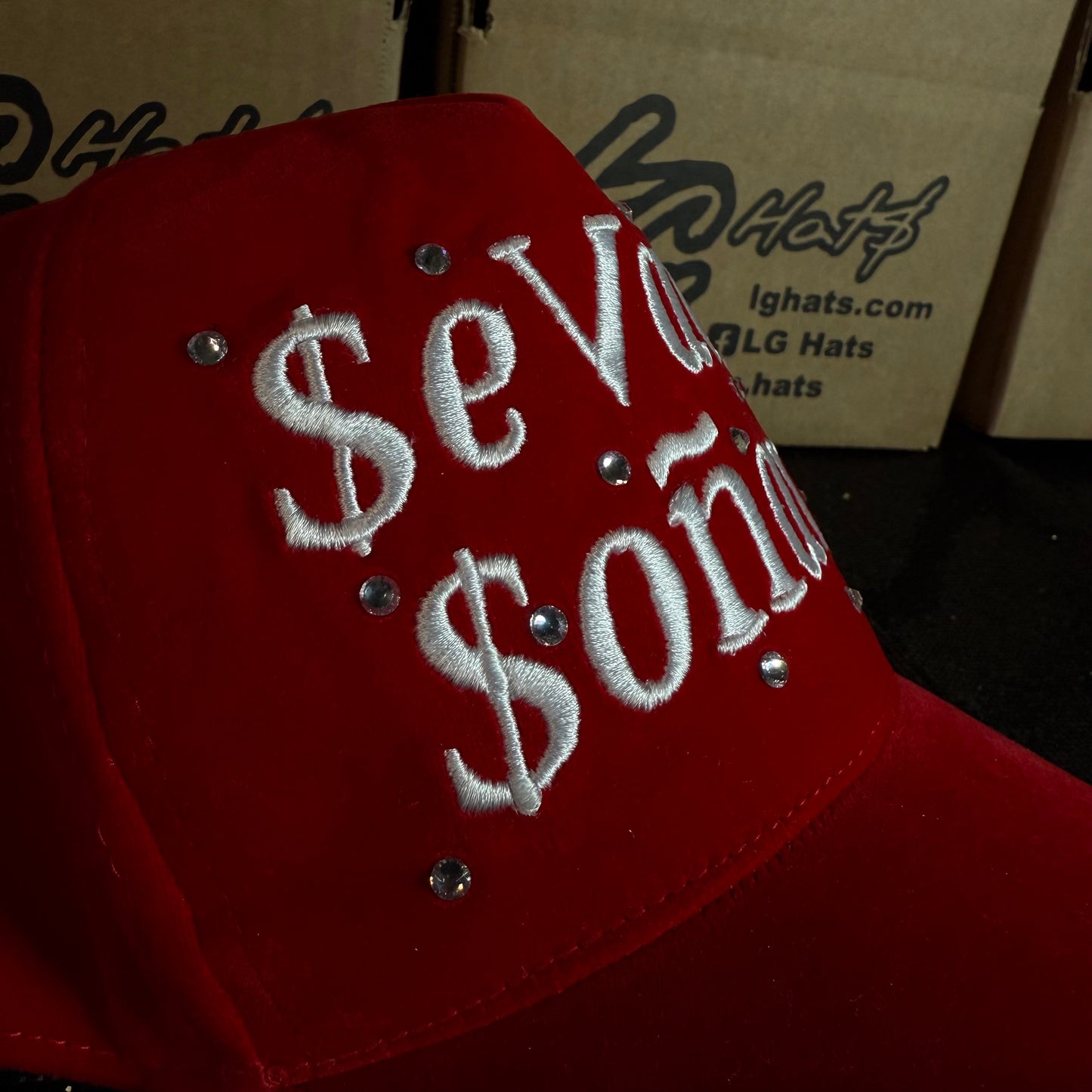 SE VALE SOÑAR VELVET RED