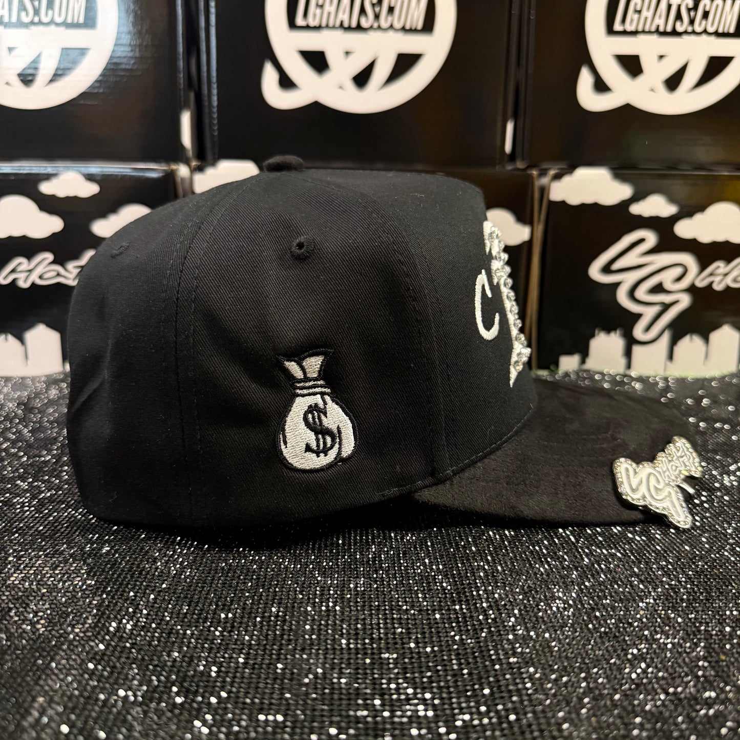 CASH CRYSTALS *1 LEFT