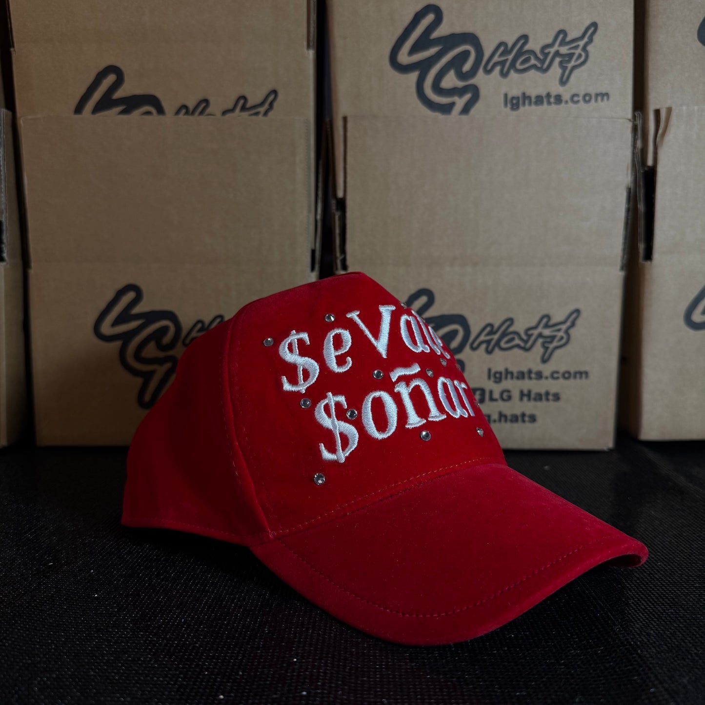 SE VALE SOÑAR VELVET RED